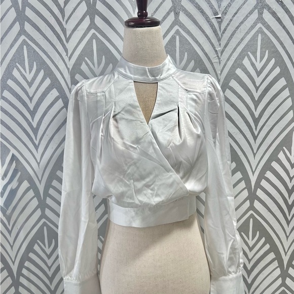 NWT Honey Punch White Satin Blouse - Picture 1 of 5